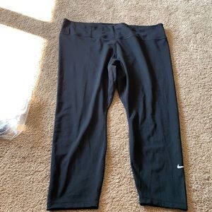 Nike One Women’s Capri Leggings